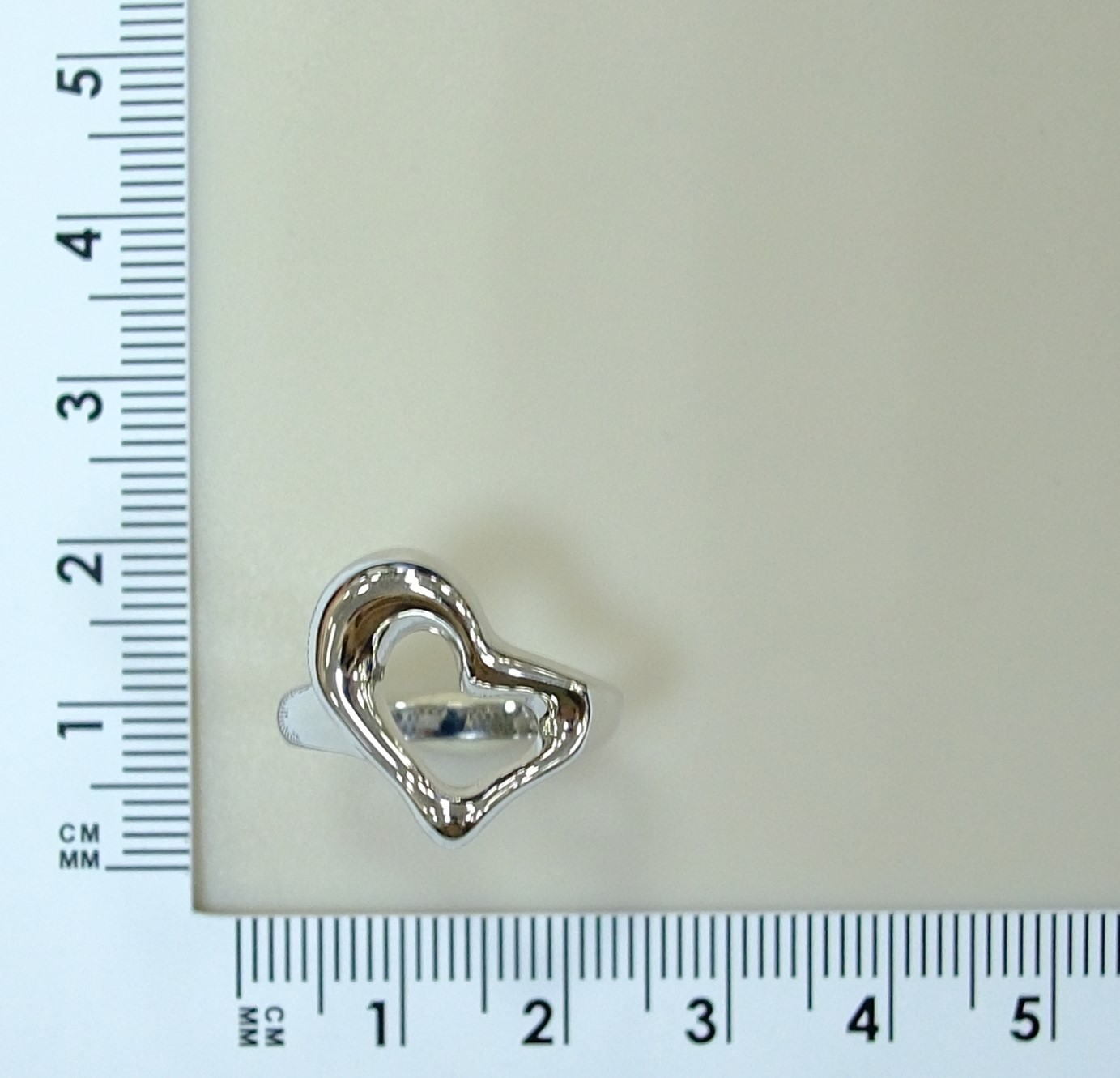 10319-000665 Кольцо (Au 375)
